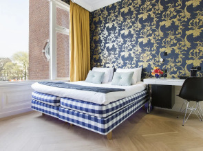 The Amsterdam Canal Hotel