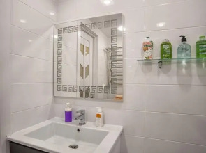 Апартаменты на улице Октябрьской Революции 40