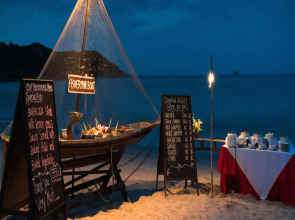 White House Beach Resort And Spa