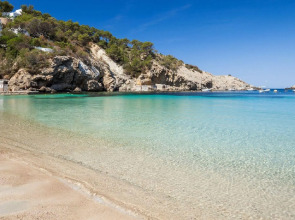 Aparthotel Puerto Cala Vadella