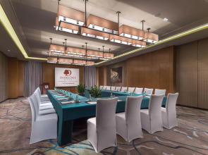 DoubleTree by Hilton Guangzhou Science City-Free Shuttle Bus Service During Canton Fair Period