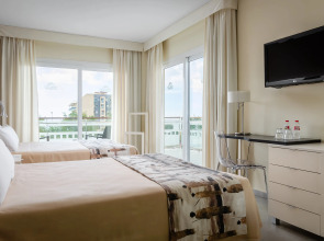 Отель Alegria Caprici Verd