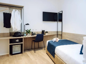 Air Rooms Rome Airport by HelloSky