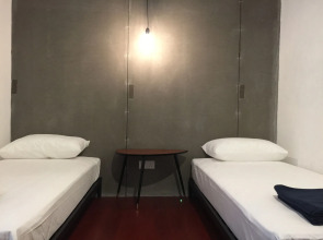 The Frame Guesthouse - Hostel