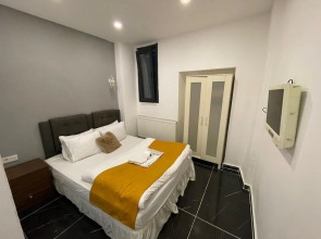 Happy Dreams Apart Hotel