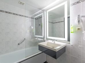 Отель Thon Brussels City Centre