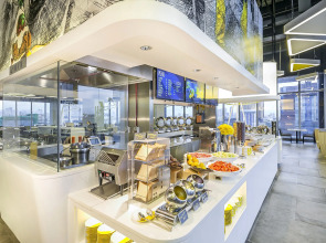 YELLO Hotel Harmoni Jakarta