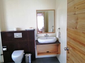 Le Relax Hotel and Restaurant