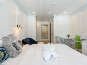 White Ivory Bed & Breakfast