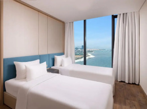 A La Carte Ha Long Bay Residence