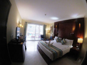 Xperience Sea Breeze Resort