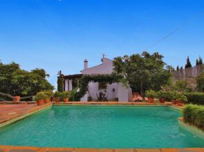 1079 Villa la Alberca