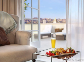 Luxe Hotel Rodeo Drive