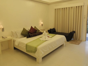 Casa Pilar Beach Resort