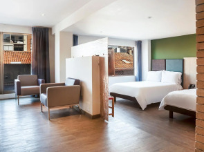 Viaggio Teleport Suites