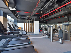 Element Dubai Airport