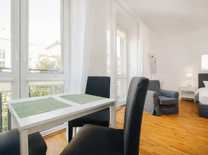 Plac Konstytucji Studio