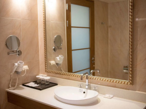 Ramada Hotels & Suites Seoul Namdaemun