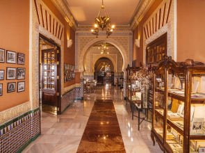 Alhambra Palace Hotel