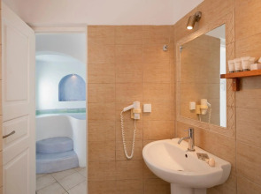 Regina Mare Adults Only