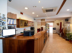 Hotel Mantegna Stazione , Mantegna Hotels