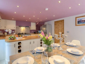 Beach Breeze Cottage