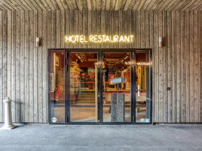 Mob Hotel Paris les Puces