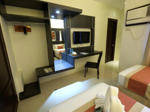 Southpole Central Hotel