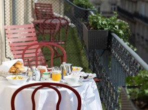 Hôtel Bradford Elysées – Astotel