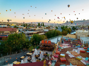 Nomads Cave Hotel & Rooftop