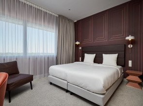 Corendon Amsterdam Schiphol Airport, a Tribute Portfolio Hotel