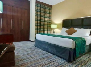 Phoenix Plaza Hotel Apartments