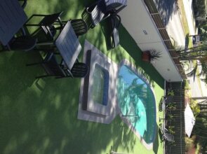 Noosa Parade Holiday Inn