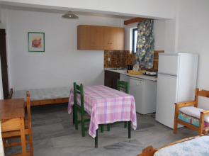 Kaloxenia Apartments