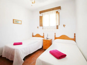 1056 Cortijo Cecilio