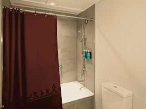 Disney's Hollywood Hotel