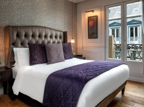 La Clef Louvre Paris by The Crest Collection