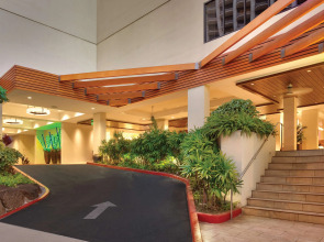 Hyatt Place Waikiki Beach