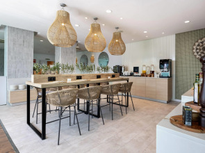 Отель Malaga Alameda Centro Affiliated by Meliá