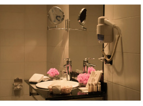 Cherry Maryski Hotel