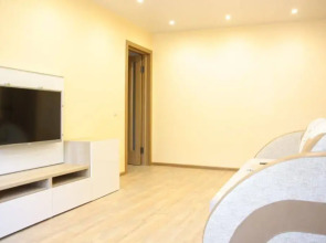 Apple Apartment Ploshad Svobody