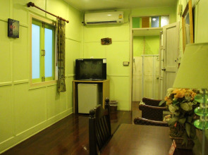 Отель Samsensam Place