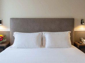 Fragrance Hotel St. Peter