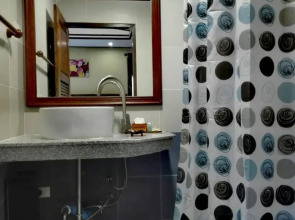 Luang Chumni Village