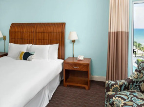 Sherry Frontenac Oceanfront Hotel