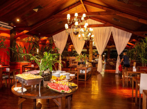 Raices Esturion Hotel