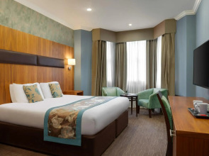 Ramada by Wyndham Cheltenham