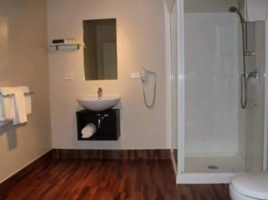 540 on Great South Motel