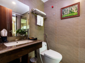 Liberty Hall Tam Coc Hotel & Villa