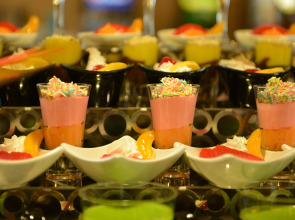 Manaspark Deluxe Hotel